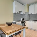 شقة Zajezdnia Wrzeszcz Seaside & Parking By Downtown *