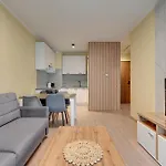 Zajezdnia Wrzeszcz Seaside & Parking By Downtown