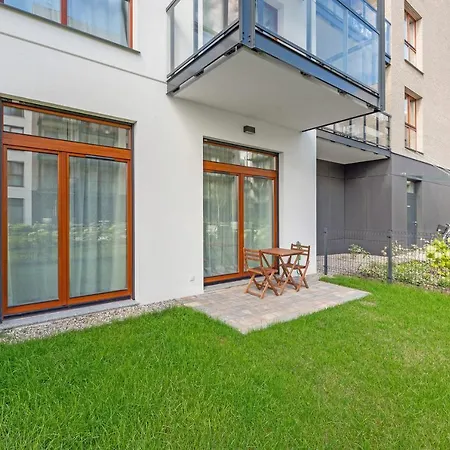 Zajezdnia Wrzeszcz Seaside & Parking By Downtown