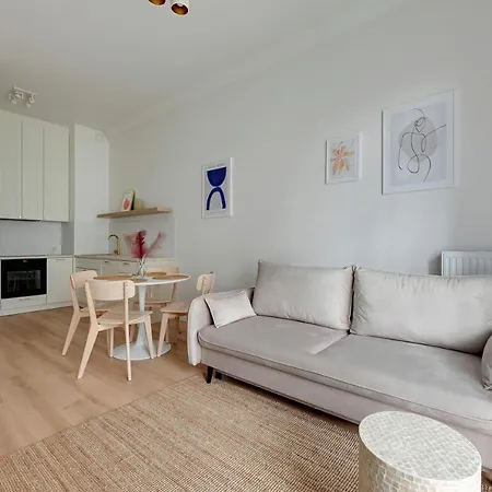 Zajezdnia Wrzeszcz Seaside & Parking By Downtown *