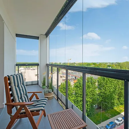 Apartment Zajezdnia Wrzeszcz Seaside & Parking By Downtown *