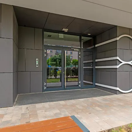 Zajezdnia Wrzeszcz Seaside & Parking By Downtown Lägenhet Gdańsk