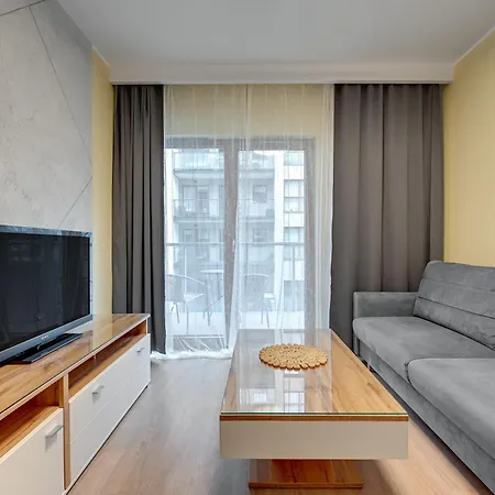 Zajezdnia Wrzeszcz Seaside & Parking By Downtown Gdańsk