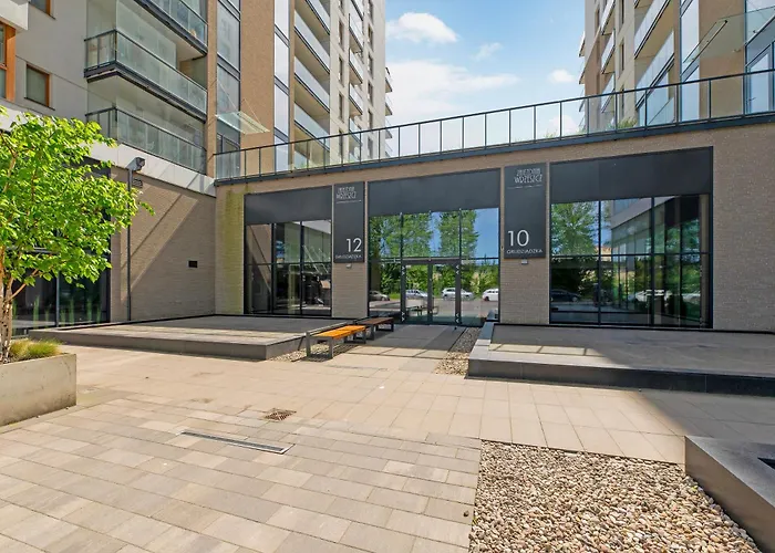 Downtown Zajezdnia Wrzeszcz Apartament *